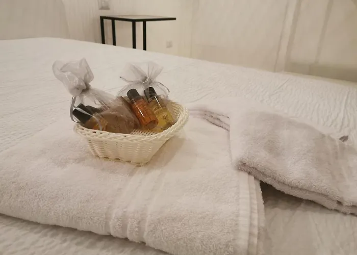 Bed and Breakfast Al Cortile Ρέτζιο ντι Καλάμπρια